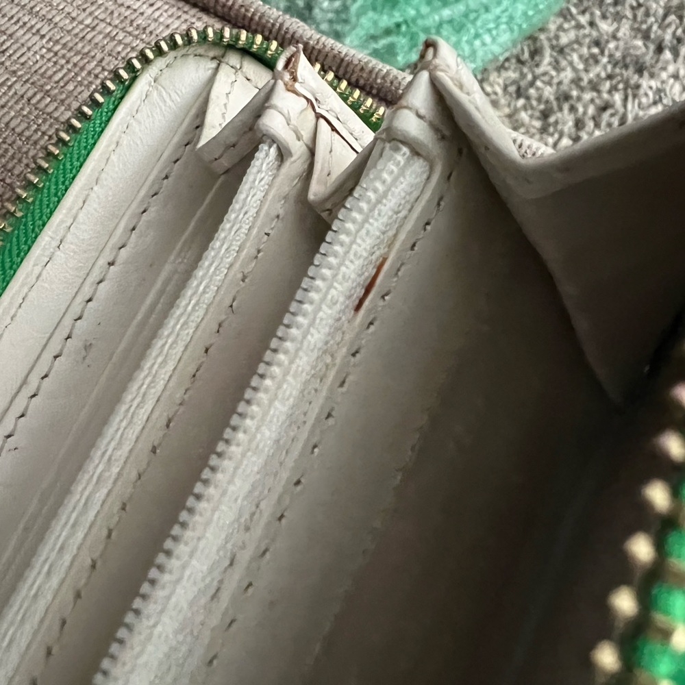 SOLD! Kate spade tennis wallet - Picture 7 of 8